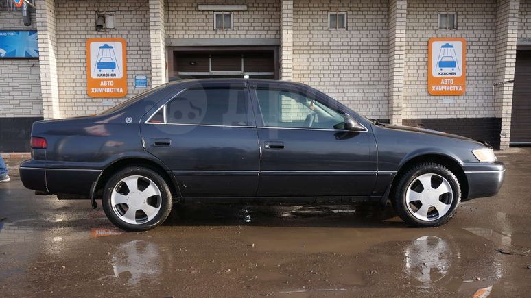  Toyota Camry 1999 , 225000 , 