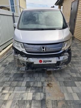    Honda Stepwgn 2015 , 1230000 , 