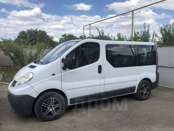    Renault Trafic 2007 , 620000 , 