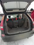    Nissan Tino 1999 , 240000 , --