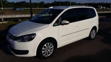    Volkswagen Touran 2012 , 690000 , 