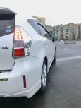    Toyota Prius Alpha 2013 , 950000 , 