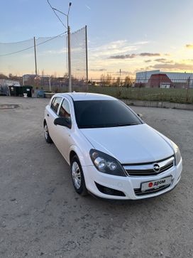  Opel Astra 2013 , 720000 , 