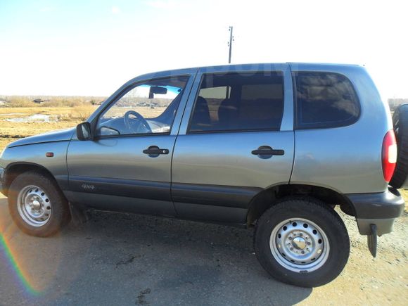 SUV   Chevrolet Niva 2004 , 200000 , 