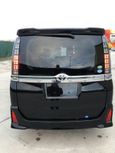    Toyota Voxy 2015 , 1300000 , 