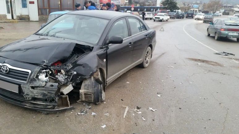  Toyota Avensis 2005 , 250000 , 