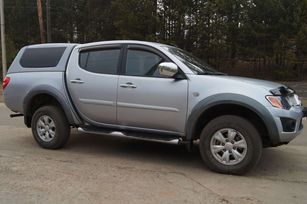  Mitsubishi L200 2011 , 750000 ,  