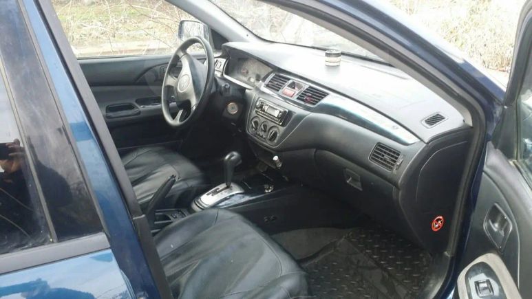  Mitsubishi Lancer 2004 , 200000 , 