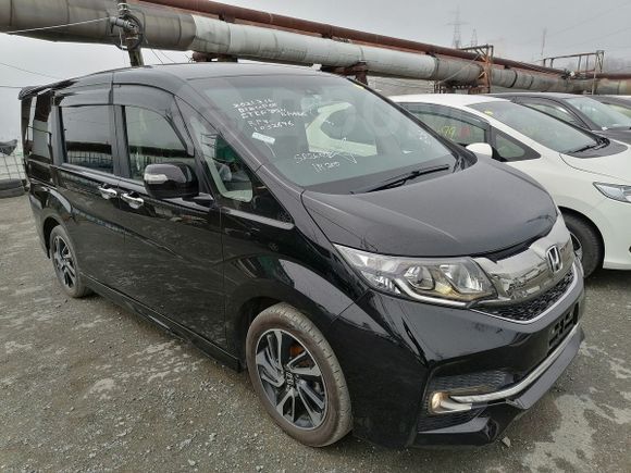    Honda Stepwgn 2016 , 1399000 , 