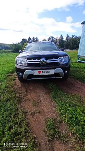 SUV   Renault Duster 2017 , 850000 ,  
