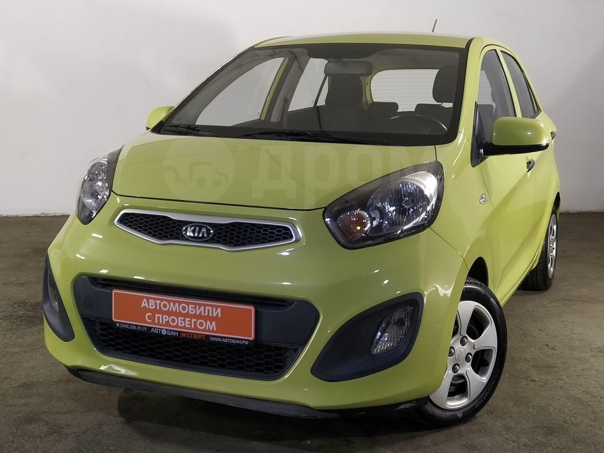 Kia Picanto желтая