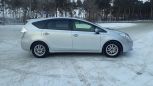    Toyota Prius Alpha 2013 , 885000 , 