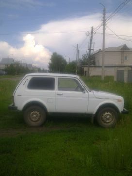 SUV    4x4 2121  1999 , 127000 , 