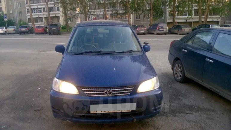    Toyota Corolla Spacio 2000 , 245000 , 