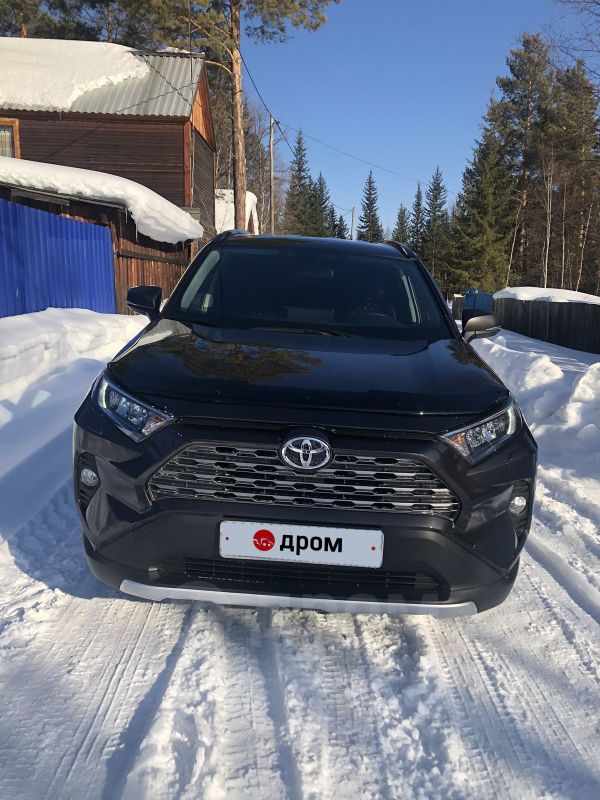 SUV   Toyota RAV4 2019 , 2900000 , 