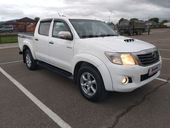  Toyota Hilux 2014 , 1400000 , 