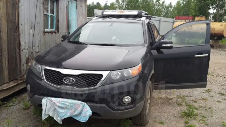 SUV   Kia Sorento 2011 , 749000 ,  