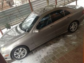 Mercedes-Benz C-Class 2004 , 530000 , --