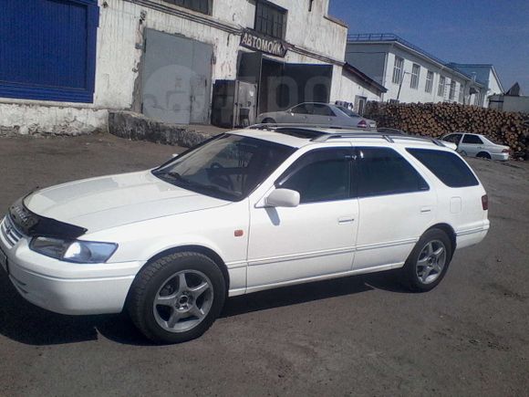  Toyota Camry Gracia 1999 , 240000 , -