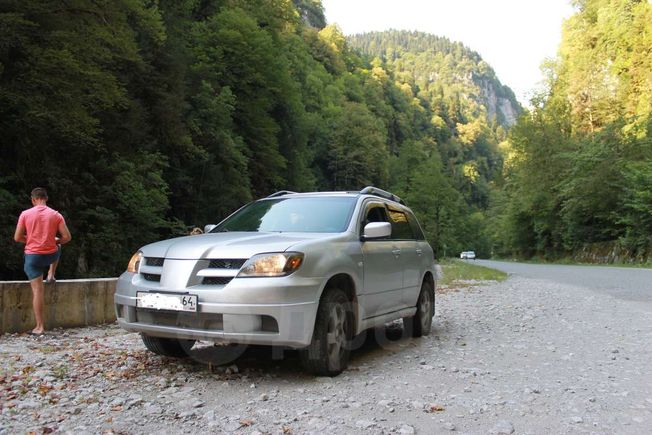 SUV   Mitsubishi Outlander 2003 , 399000 , 