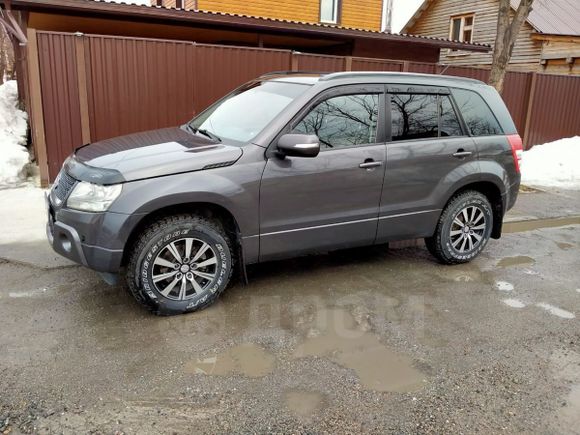 SUV   Suzuki Grand Vitara 2011 , 870000 , 