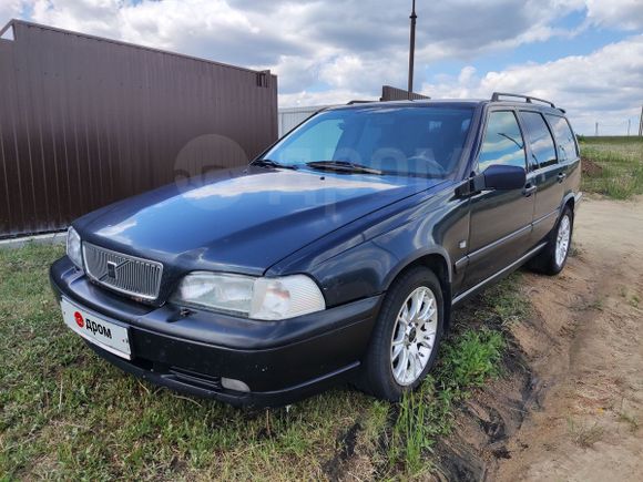  Volvo V70 1997 , 200000 , 