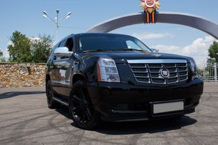 SUV   Cadillac Escalade 2010 , 1300000 , 