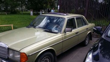  Mercedes-Benz E-Class 1983 , 400000 , 