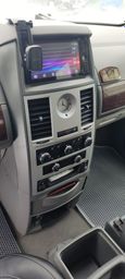    Chrysler Town and Country 2008 , 950000 , 