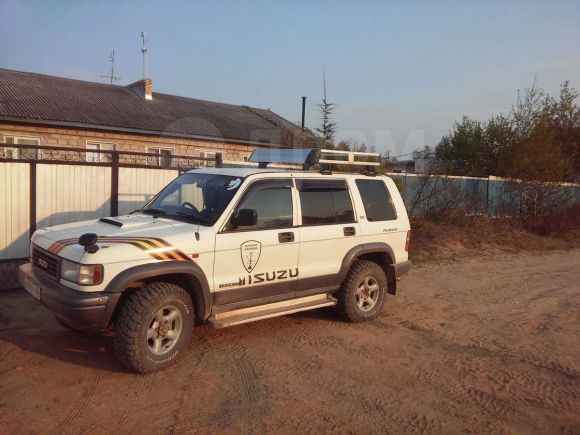 SUV   Isuzu Bighorn 1983 , 400000 , 