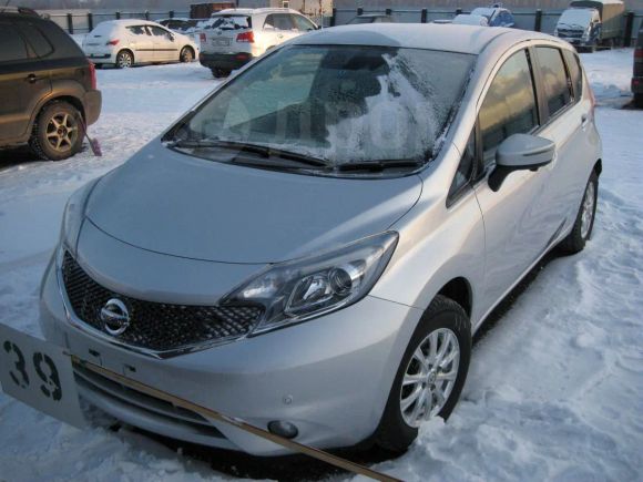  Nissan Note 2015 , 635000 , 