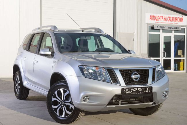 SUV   Nissan Terrano 2015 , 1044000 , 