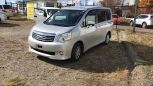    Toyota Noah 2013 , 870000 , 