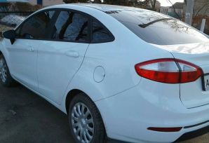  Ford Fiesta 2016 , 700000 , 