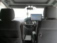    Toyota Estima 2002 , 330000 , 