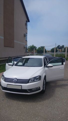  Volkswagen Passat 2014 , 990000 , 