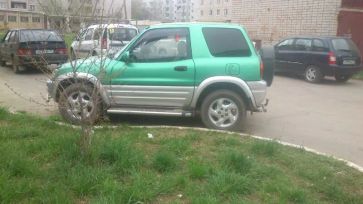 SUV   Toyota RAV4 1996 , 300000 , -