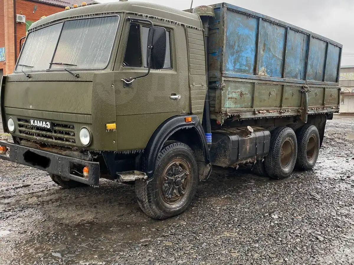   5320   1982     450 000     - 