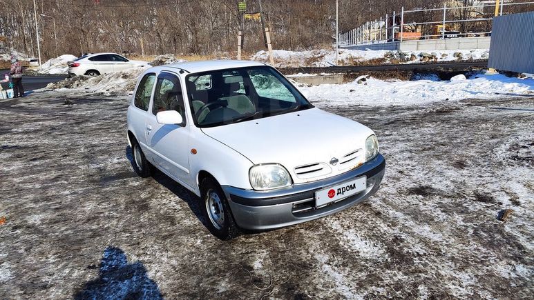  3  Nissan March 2001 , 80000 , 