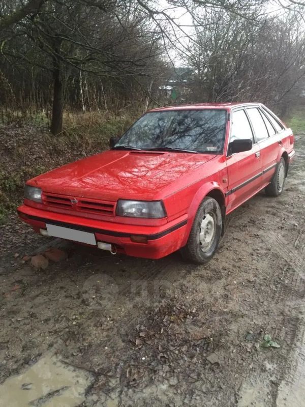  Nissan Bluebird 1990 , 75000 , 