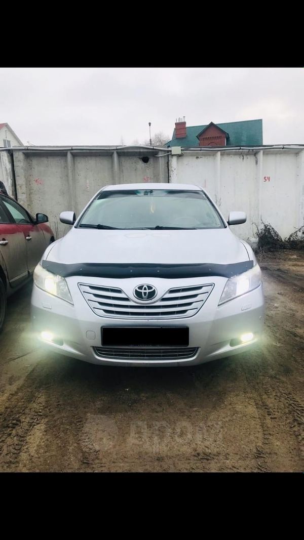  Toyota Camry 2008 , 700000 , 