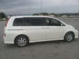    Toyota Isis 2011 , 675000 , 