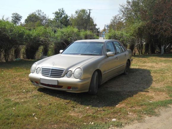  Mercedes-Benz E-Class 2000 , 230000 , 