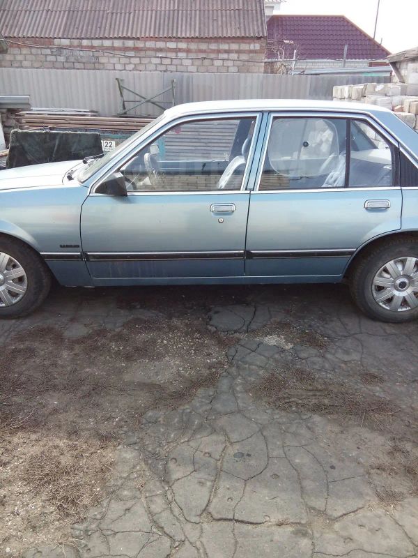  Opel Rekord 1982 , 60000 , 