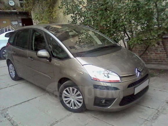    Citroen C4 Picasso 2010 , 450000 , --