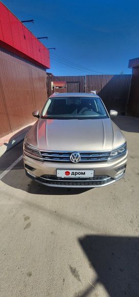 SUV   Volkswagen Tiguan 2017 , 2650000 , 