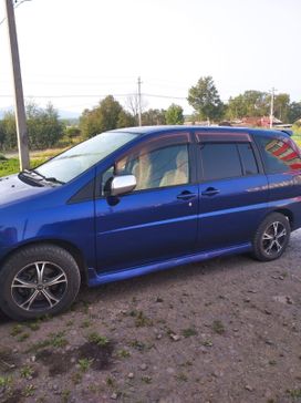    Nissan Liberty 2001 , 260000 ,  