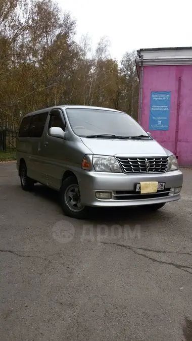    Toyota Grand Hiace 2000 , 235000 , 