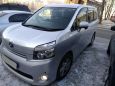    Toyota Voxy 2009 , 830000 , 