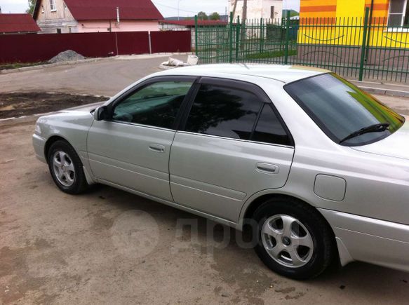  Toyota Carina 2000 , 200000 , 